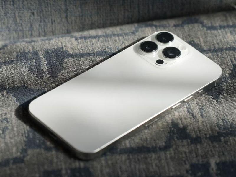 Điện thoại iPhone 16 Pro Max hiệu năng mạnh mẽ