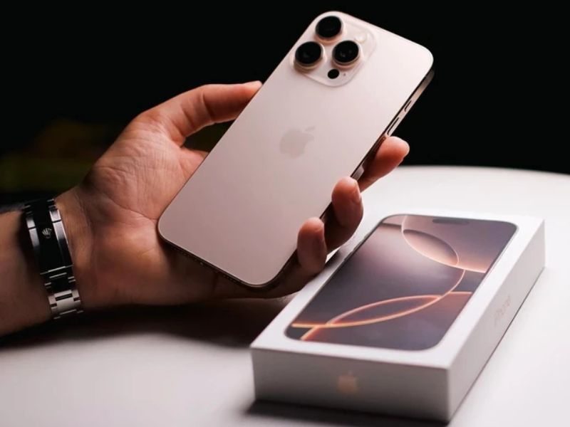 Màu đẹp iPhone 16 Pro Max được khách hàng săn đón
