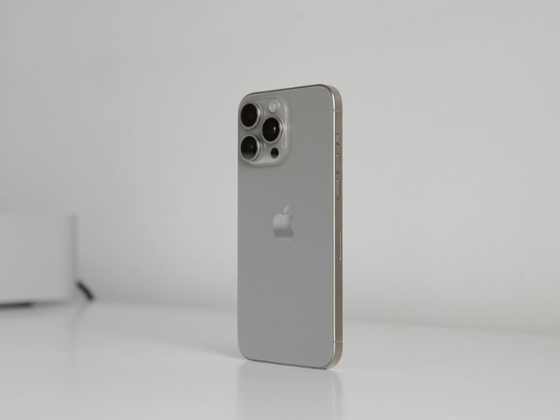 Nam/nữ chọn màu ip 16 Pro Max nào