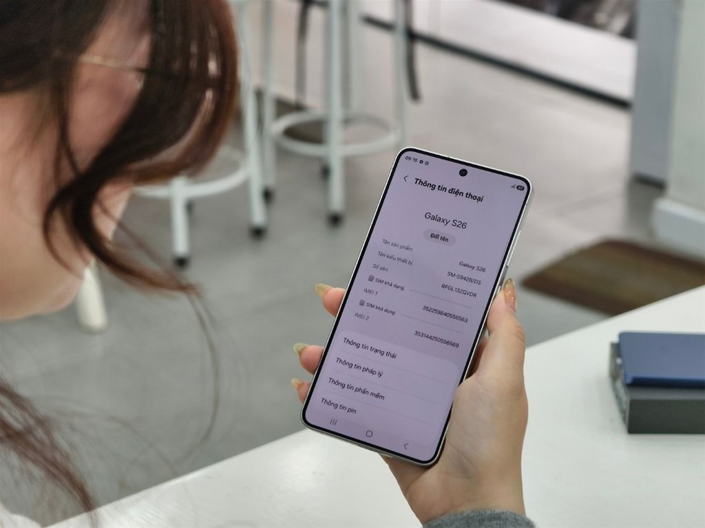 Màn hình 6.7 inch với 120Hz mượt mà