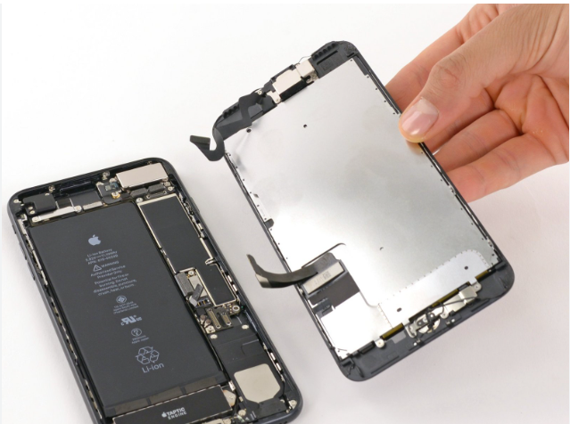 Dấu Hiệu iPhone 7 Plus Cần Thay Pin