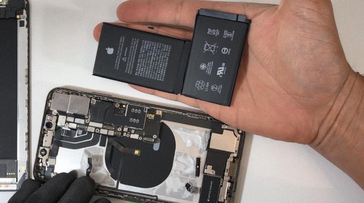 Dấu Hiệu Cần Thay Pin iPhone XS
