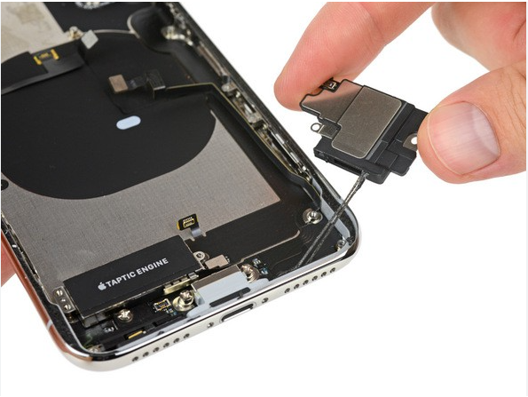 Bảo quản và sử dụng loa iPhone Xs Max sau khi thay