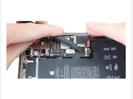 Quy trình sửa sóng iPhone 15 Plus tại Clickbuy