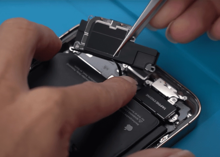 Dịch vụ thay loa iPhone 13 Pro Max tại Clickbuy