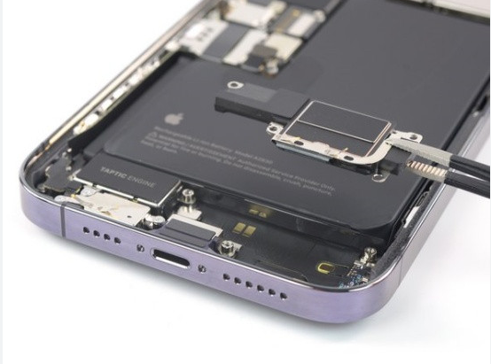 Lưu ý khi thay loa iPhone 14 Pro