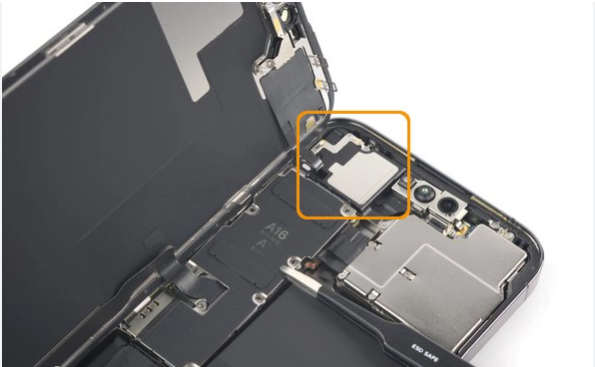 Tại sao nên chọn Clickbuy để thay loa iPhone 14 Pro Max