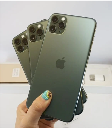 Tại sao cần thay kính lưng cho iPhone 11 Pro Max?