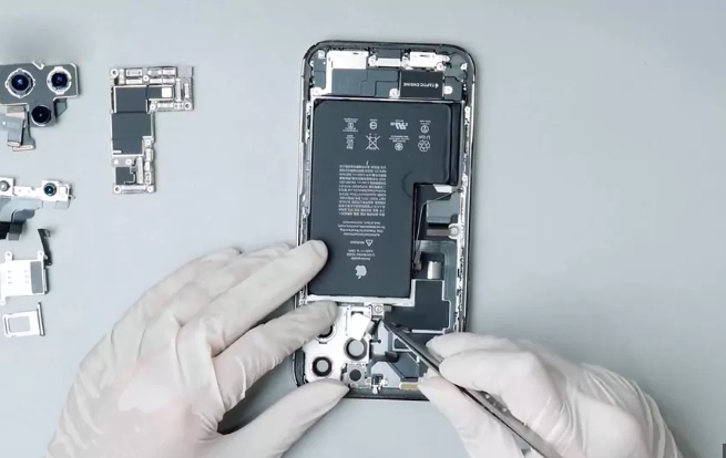 Quy trình thay chân sạc iphone 12 pro