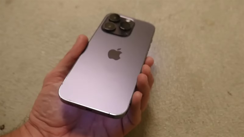 Thay kính lưng mới iPhone 14 giúp tối ưu quá trình sử dụng