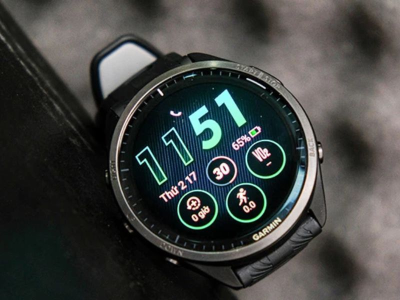 Màn hình của đồng hồ chạy bộ Garmin Forerunner 965