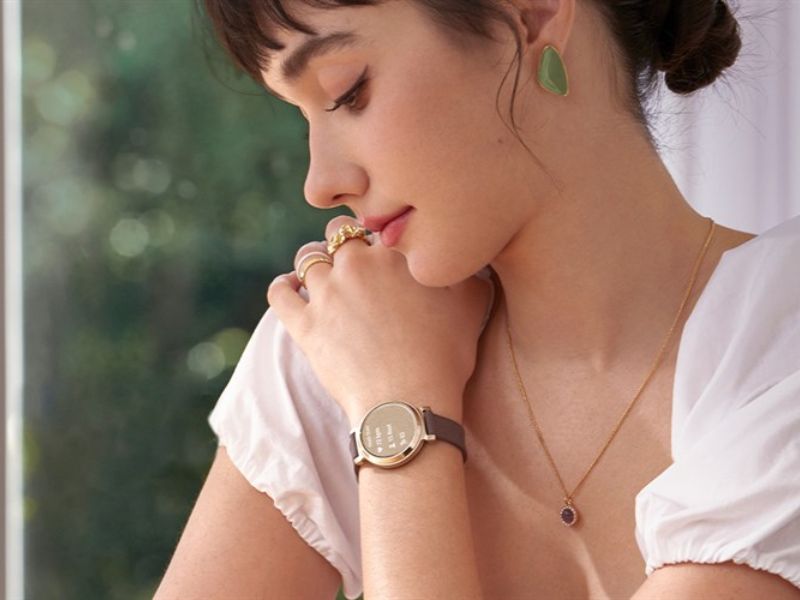 Đồng hồ thông minh Garmin Lily 2 Classic dây vải cho nữ