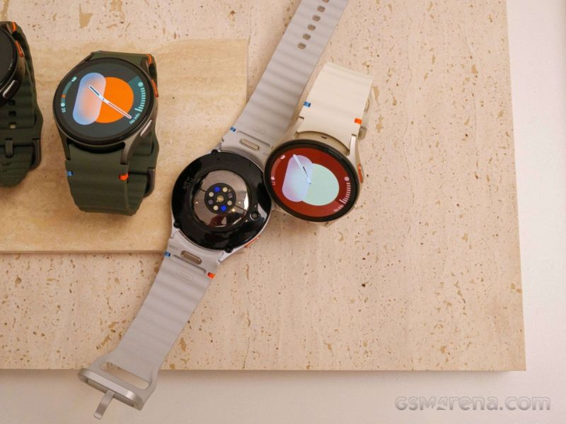 Galaxy Watch7 và Galaxy Watch Ultra không thể sạc không dây