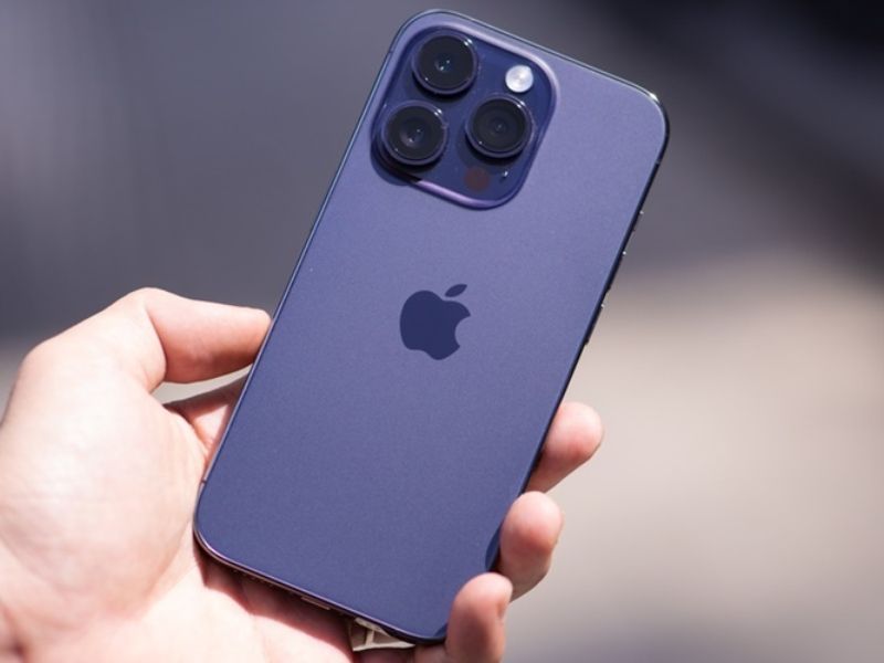 iPhone 14 Pro 1TB cũ trên tay