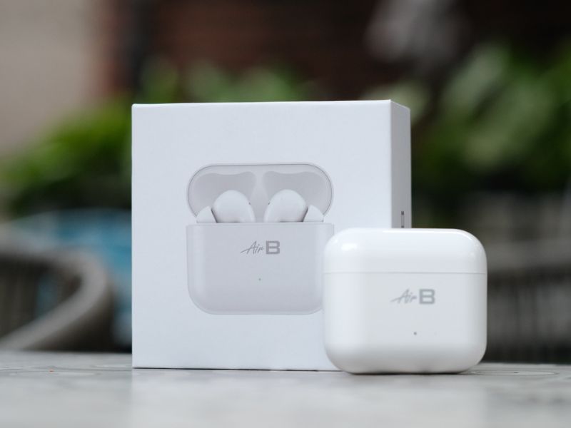 Hộp của tai nghe không dây Bphone Air B
