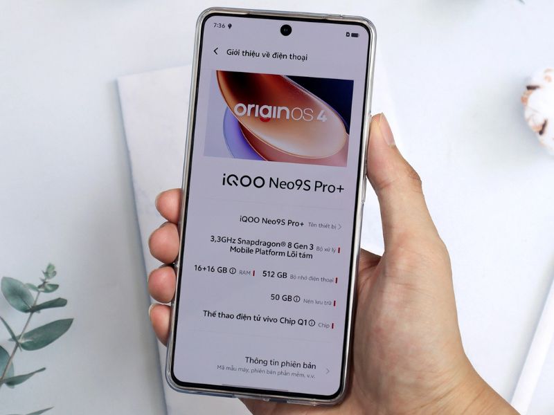 Màn hình của Vivo IQOO Neo 9S Pro Plus