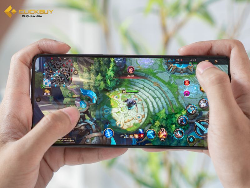 Chơi game Xiaomi Redmi Note 13 8GB chính hãng