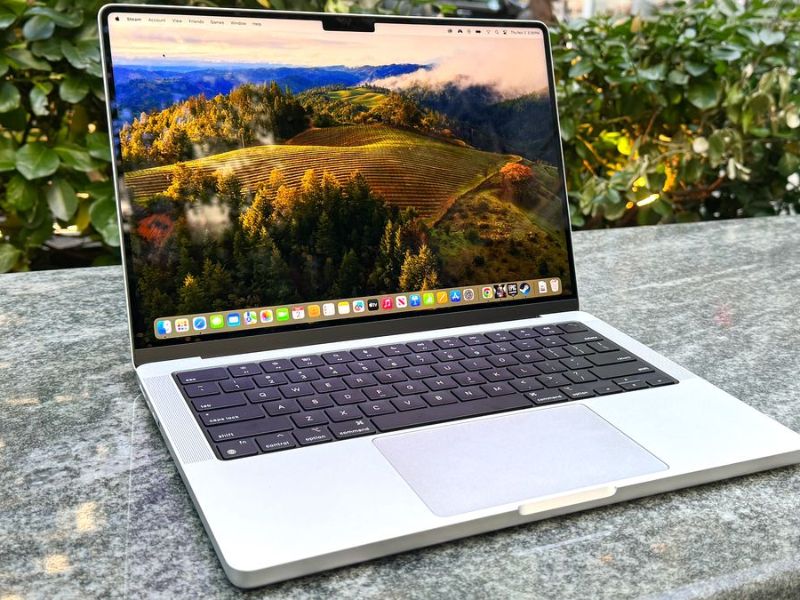 Thiết kế màn hình sắc nét trên Macbook Pro 2025
