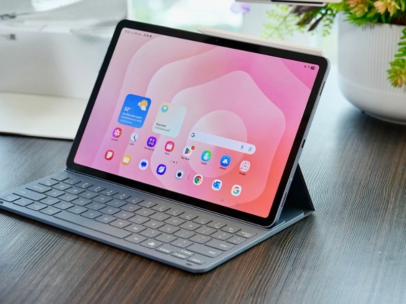 Màn hình Ultra Dynamic AMOLED 2X lên tới 14,6 inch