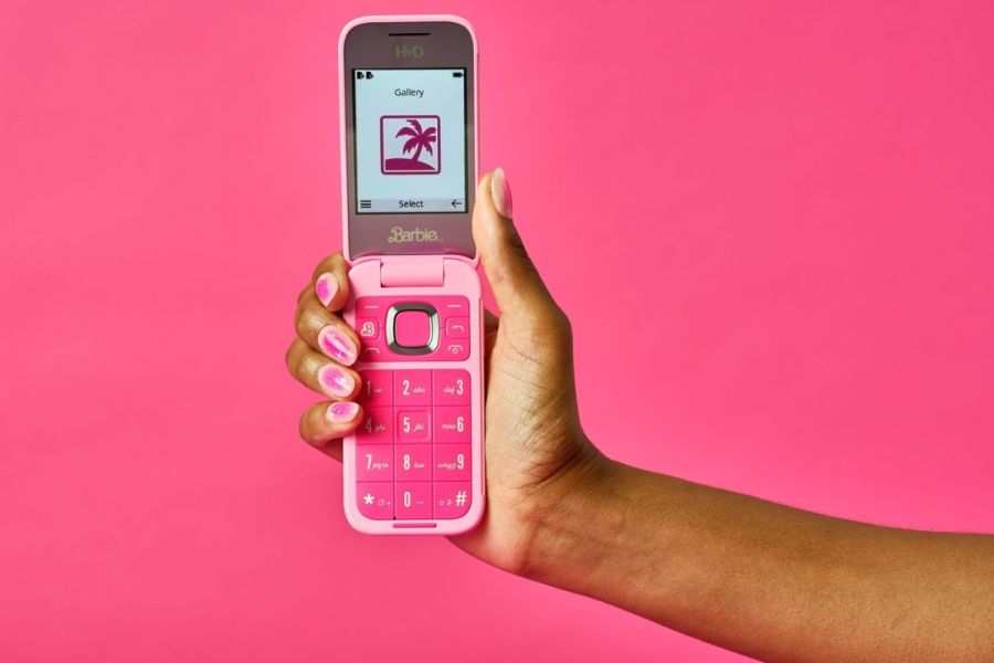 HMD ra mắt điện thoại nắp gập chủ đề Barbie: Thiết kế độc đáo và tính năng đầy đủ