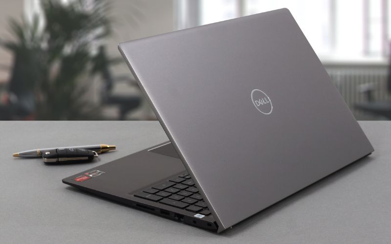 Top 5 laptop đáng mua: Laptop Dell Vostro 5515