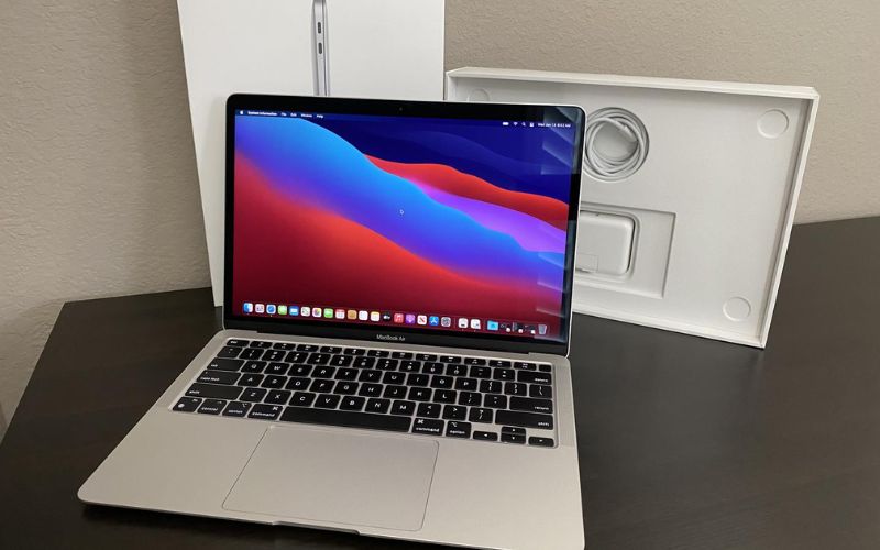 Top 5 laptop đáng mua: MacBook Air 2020 13 inch Apple M1