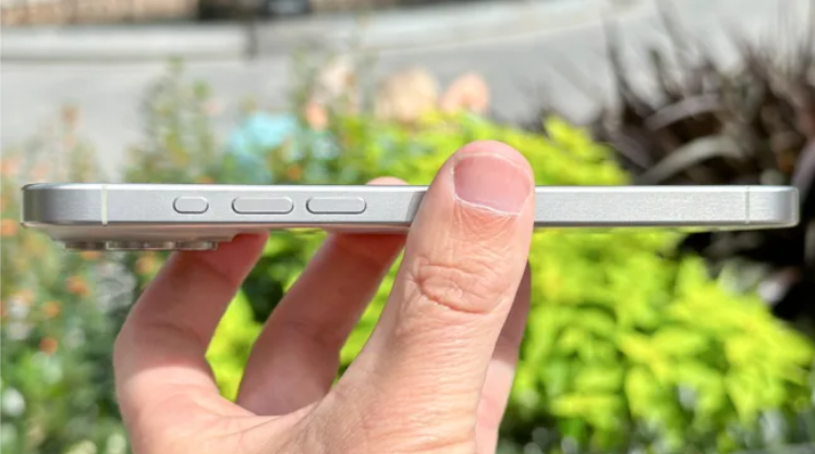 nút chụp iPhone 16