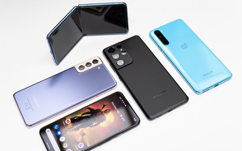 Cuộc tranh cãi iOS 18 và Android: Lựa chọn nào tốt hơn cho bạn?