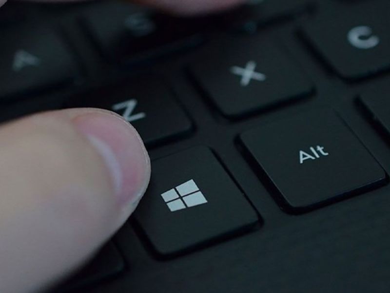 Bàn phím laptop bị liệt là lỗi gì?
