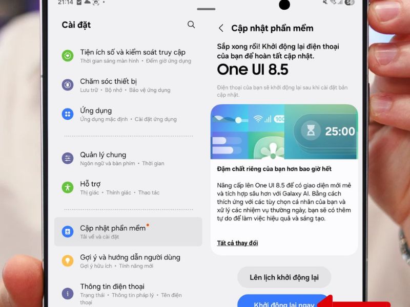 Bước 5: Cài bản cập nhật và chờ thiết bị khởi động
