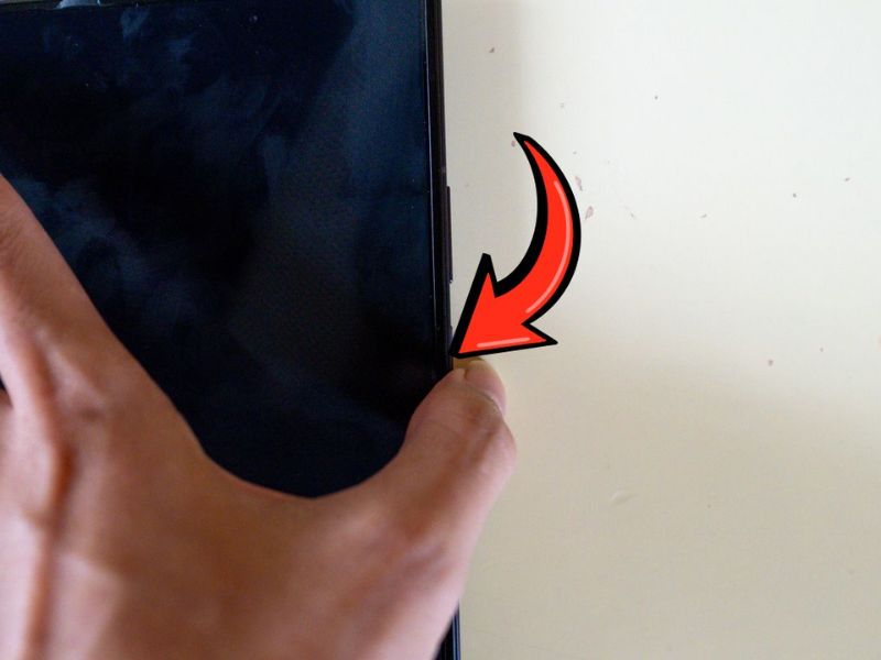 Các bước bật nguồn Galaxy Z Fold 8 Ultra