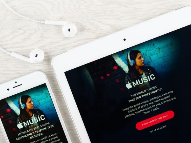 Cách bật tính năng chia sẻ gia đình trên iPhone