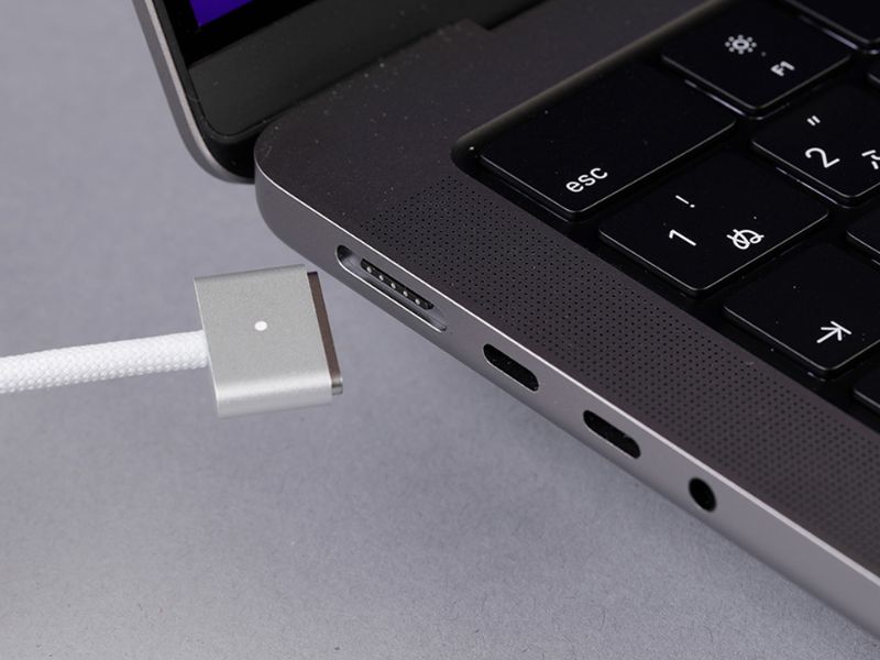 Cách lựa chọn củ sạc dùng chung cho cả iPhone và MacBook