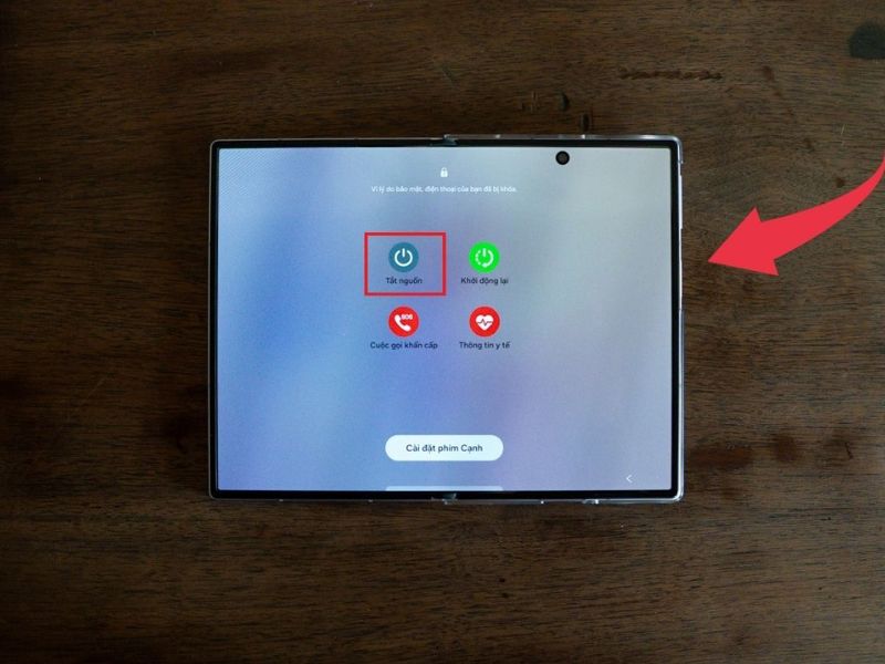 Chi tiết các bước tắt nguồn điện thoại Samsung Galaxy Z Fold8
