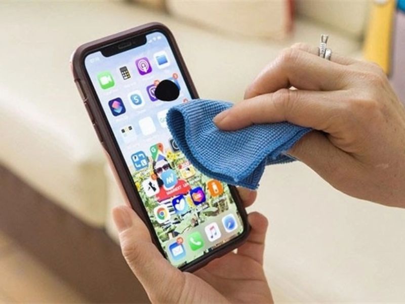 Nguyên nhân màn hình bị loang tím thường gặp