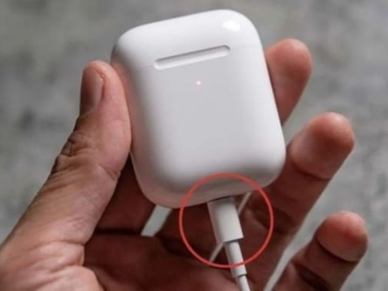 Sạc lại Airpods đúng cách