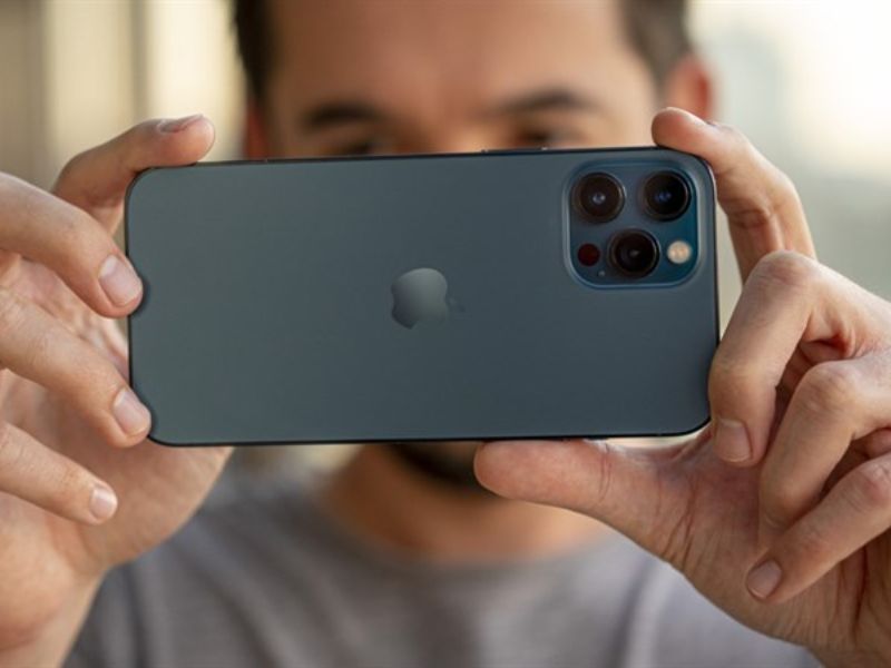 Đánh giá iPhone 12 Pro cũ tại 2026