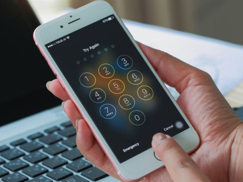 Có thể lấy lại mật khẩu đã quên trên điện thoại không?
