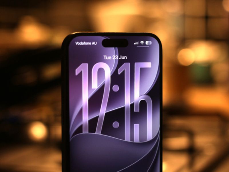Giao diện Liquid Glass trên iOS 27