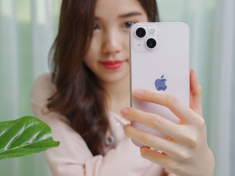 iPhone 13 giá bao nhiêu