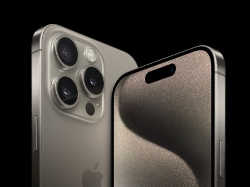 Viền titan trên iPhone 15 Pro Max