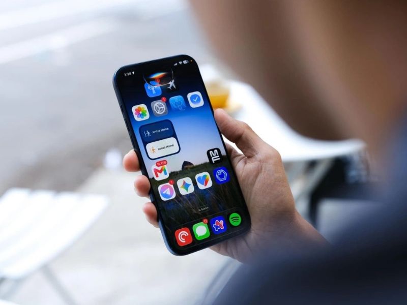 iPhone bị treo logo hoặc khởi động lại liên tục sau khi cập nhật iOS 27