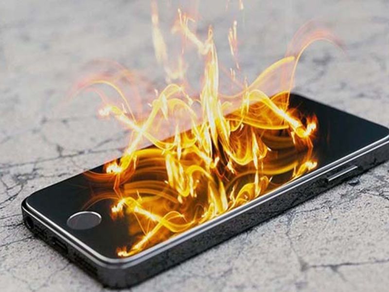 Mẹo sử dụng iPhone hạn chế nóng máy và hao pin