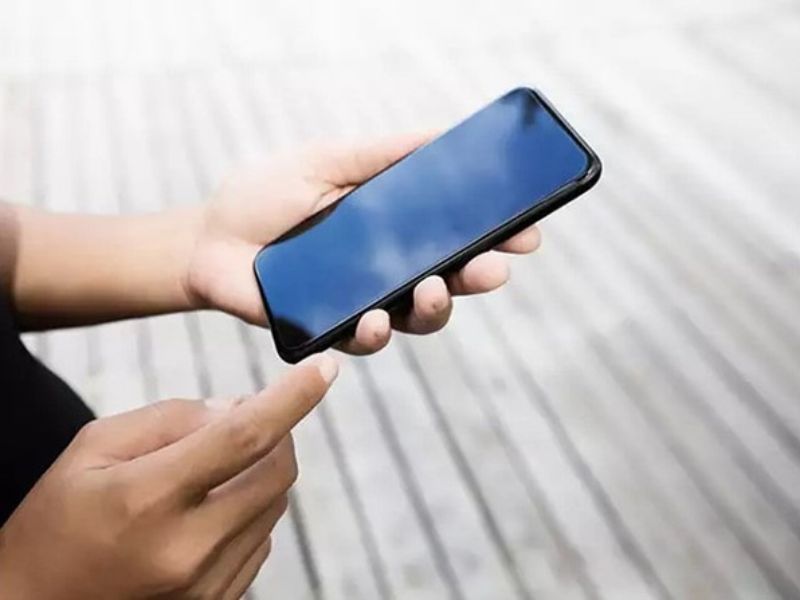 Nguyên nhân điện thoại tự nhiên tắt nguồn mở không lên