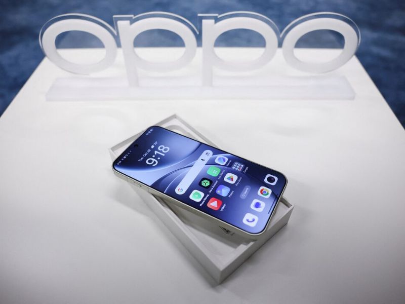 OPPO Reno16 series lộ diện với nhiều bản màu, giá từ 15 triệu