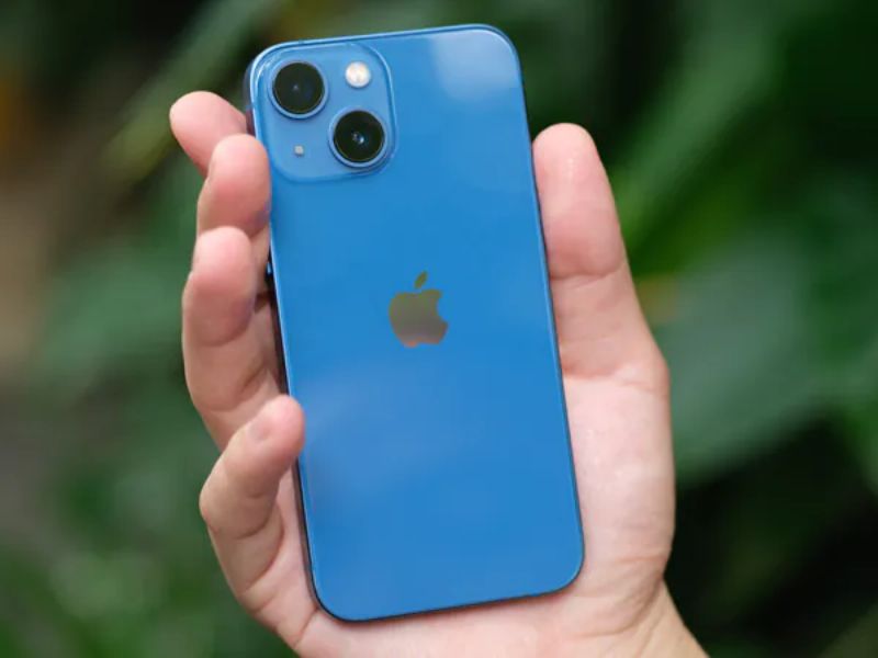 Tại sao iPhone 13 mini cũ vẫn là "món hời" năm 2026?