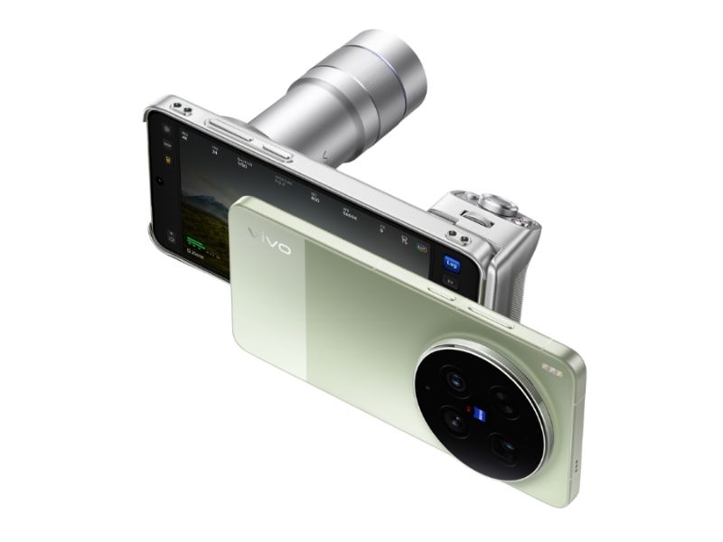 Vivo X300 Ultra có thiết kế cổ điển với cụm camera tròn lớn
