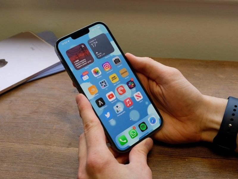 Lý do nên kiểm tra iPhone 13 Pro Max trước khi mua