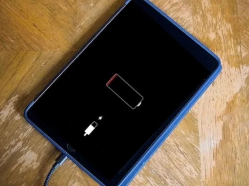 Cách kích pin iPad bị kiệt an toàn, dễ thực hiện