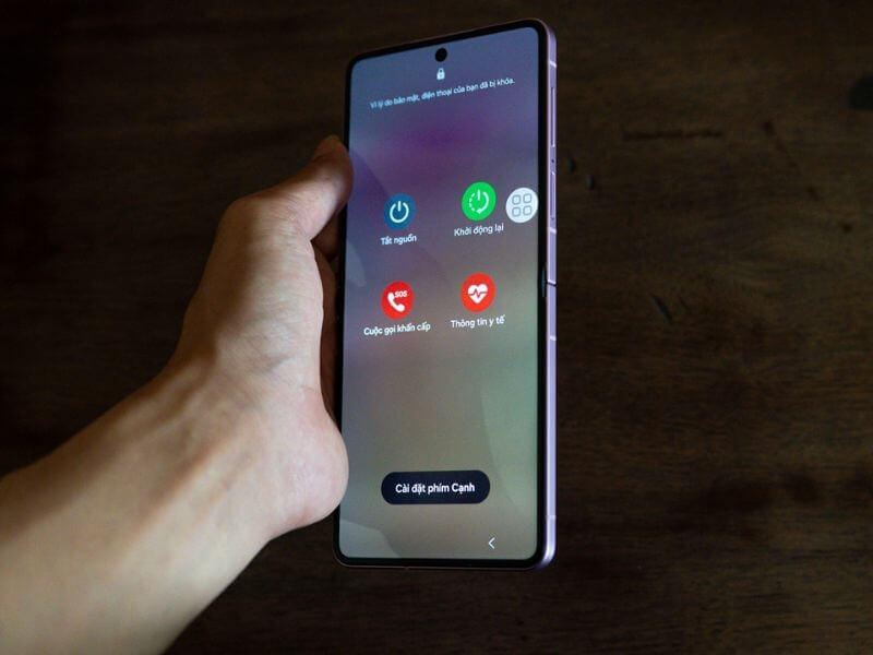 Hướng dẫn cách tắt nguồn Galaxy Z Flip 8 đúng chuẩn, dễ làm